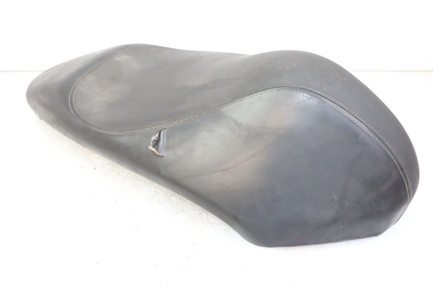 photo de SIEDZENIE PEUGEOT KISBEE 2T 50 (2010 - 2017) - Szczegół części