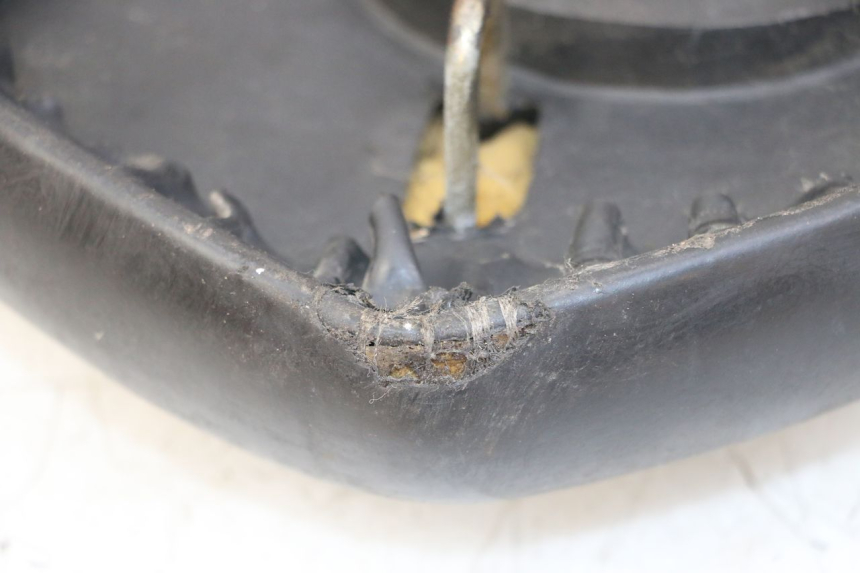 photo de SIEDZENIE PEUGEOT KISBEE 2T 50 (2010 - 2017) - Zbliżenie komponentów