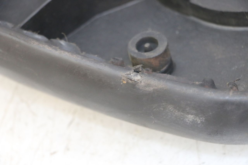 photo de SIEDZENIE PEUGEOT KISBEE 2T 50 (2010 - 2017) - Widok z bliska