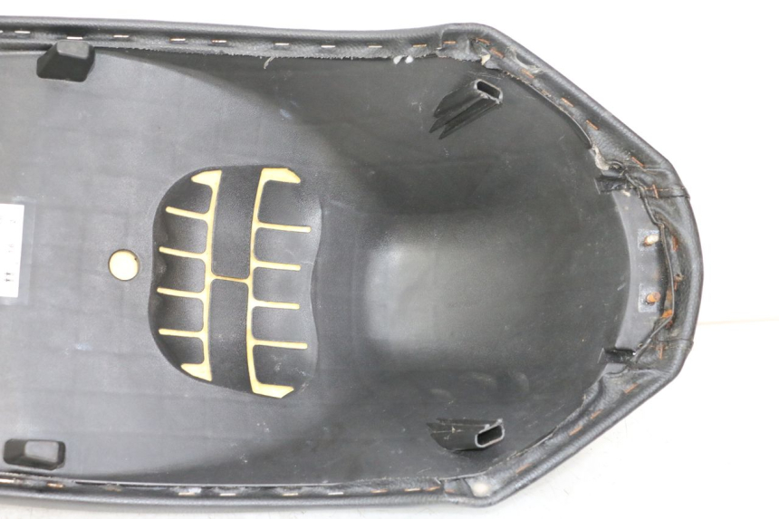 photo de SIEDZENIE PEUGEOT KISBEE 4T 50 (2018 - 2022) - Szczegóły charakterystyczne