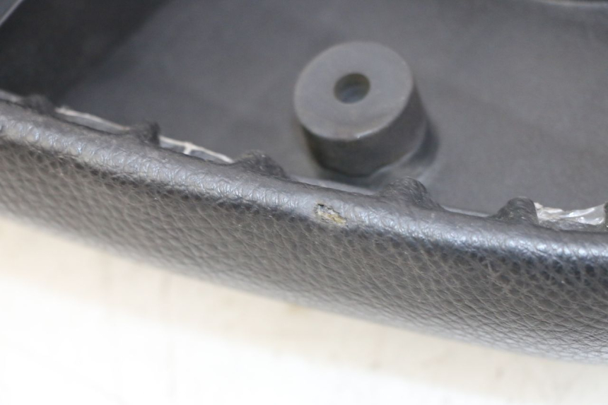 photo de SIEDZENIE PEUGEOT KISBEE 4T 50 (2018 - 2022) - Szczegół części