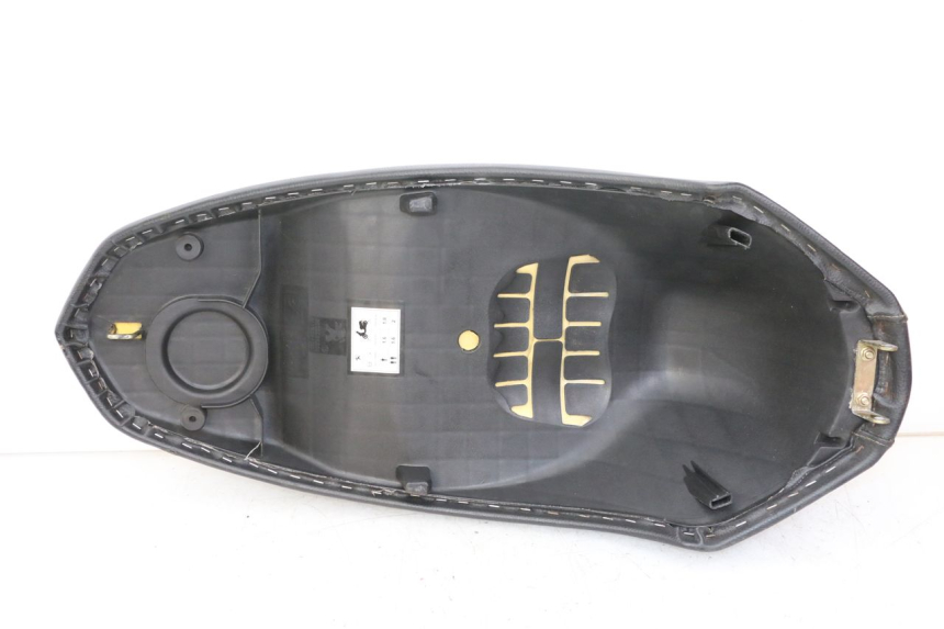 photo de SIEDZENIE PEUGEOT KISBEE 4T 50 (2018 - 2022) - Kontrola wizualna