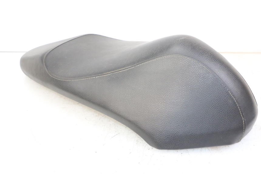 photo de SIEDZENIE PEUGEOT KISBEE 4T 50 (2018 - 2022) - Zoom stanu zużycia