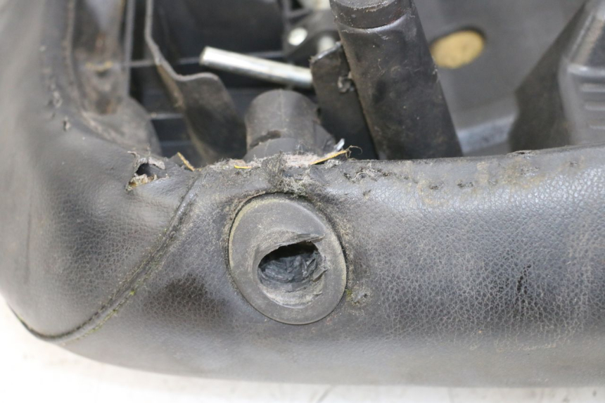 photo de SIEDZENIE PEUGEOT LUDIX 50 (2008 - 2017) - Inny kąt widzenia