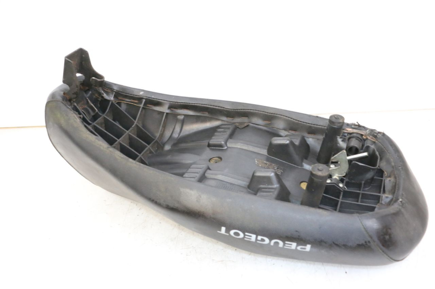 photo de SIEDZENIE PEUGEOT LUDIX 50 (2008 - 2017) - Punkty mocowania