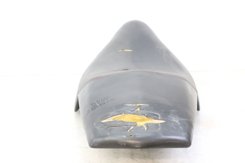 photo de SIEDZENIE PEUGEOT SPEEDFIGHT 3 LC 2T 50 (2009 - 2015) - Zbliżenie techniczne