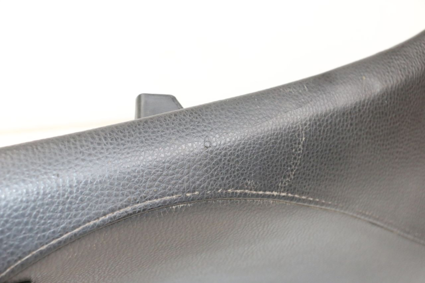 photo de SIEDZENIE PEUGEOT STREETZONE 4T 50 (2018 - 2023) - Szczegół części