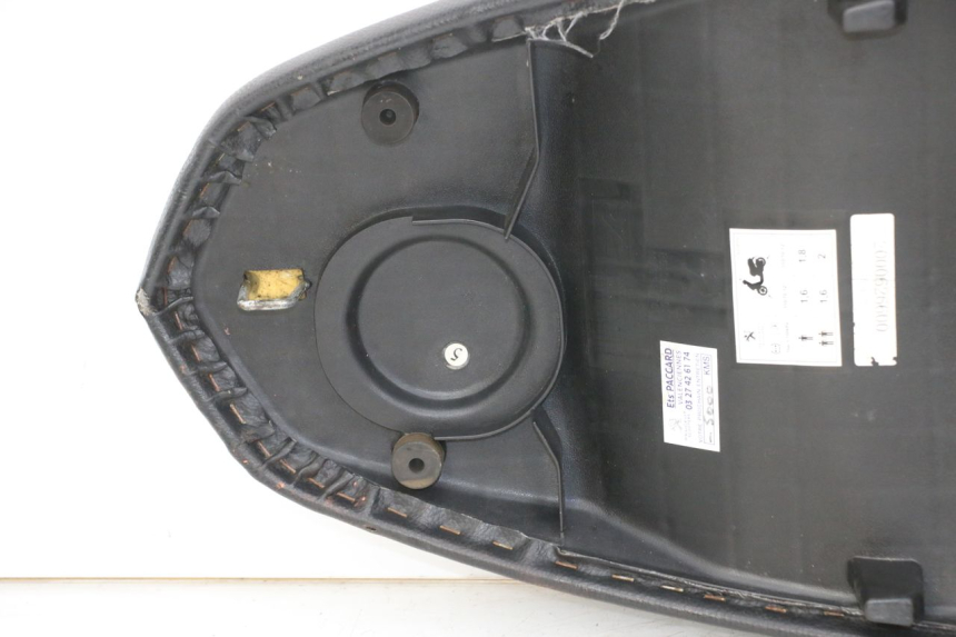 photo de SIEDZENIE PEUGEOT STREETZONE 4T 50 (2018 - 2023) - Widok z bliska