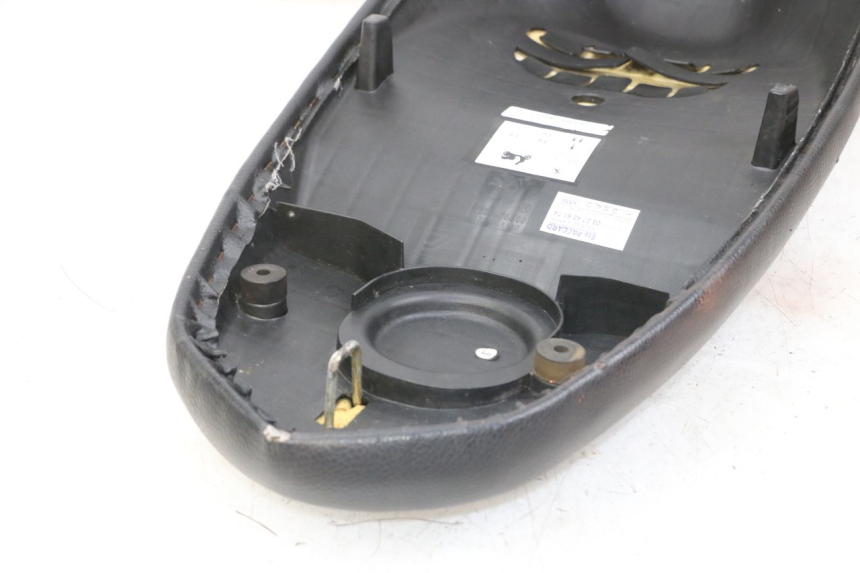 photo de SIEDZENIE PEUGEOT STREETZONE 4T 50 (2018 - 2023) - Oznaczenia i referencje