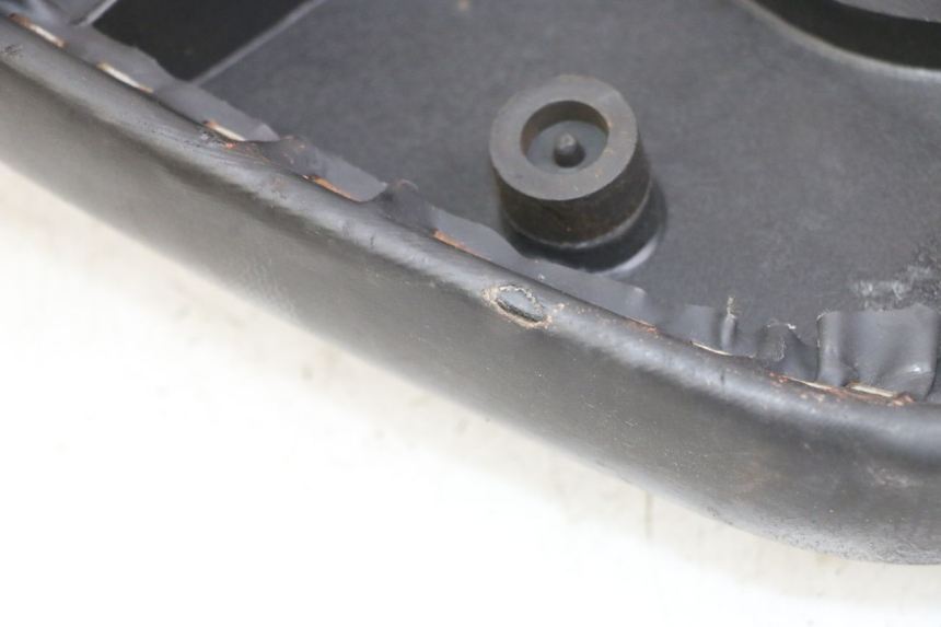 photo de SIEDZENIE PEUGEOT STREETZONE I 2T 50 (2018 - 2020) - Stan powierzchni