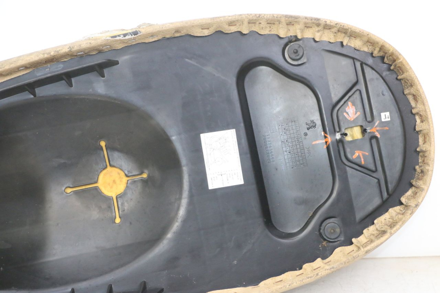 photo de SIEDZENIE PEUGEOT VIVACITY 125 (2010 - 2017) - Widok z bliska