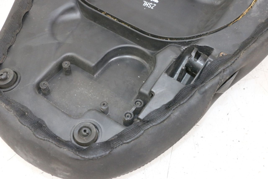 photo de SIEDZENIE PIAGGIO NEW TYPHOON 50 (2010 - 2017) - Szczegóły charakterystyczne