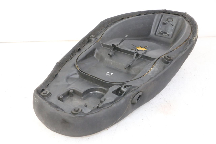 photo de SIEDZENIE PIAGGIO NEW TYPHOON 50 (2010 - 2017) - Zbliżenie komponentów