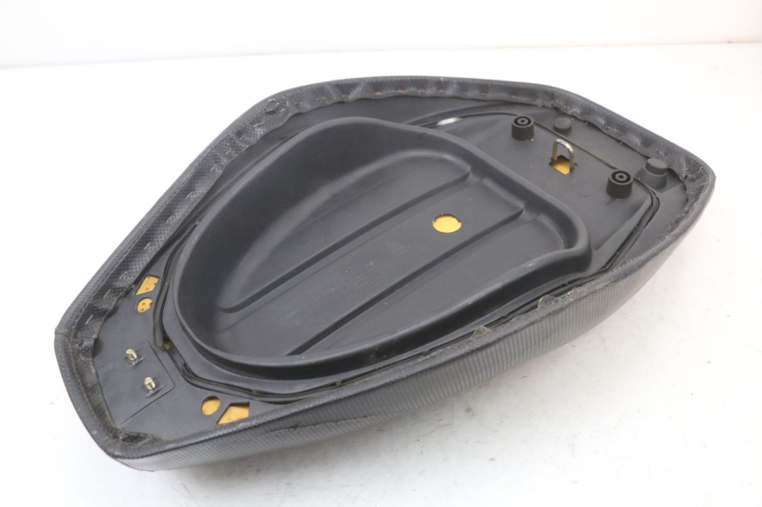 photo de SIEDZENIE TNT MOTOR ROMA 10' 2T 50 (2011 - 2018) - Widok z bliska