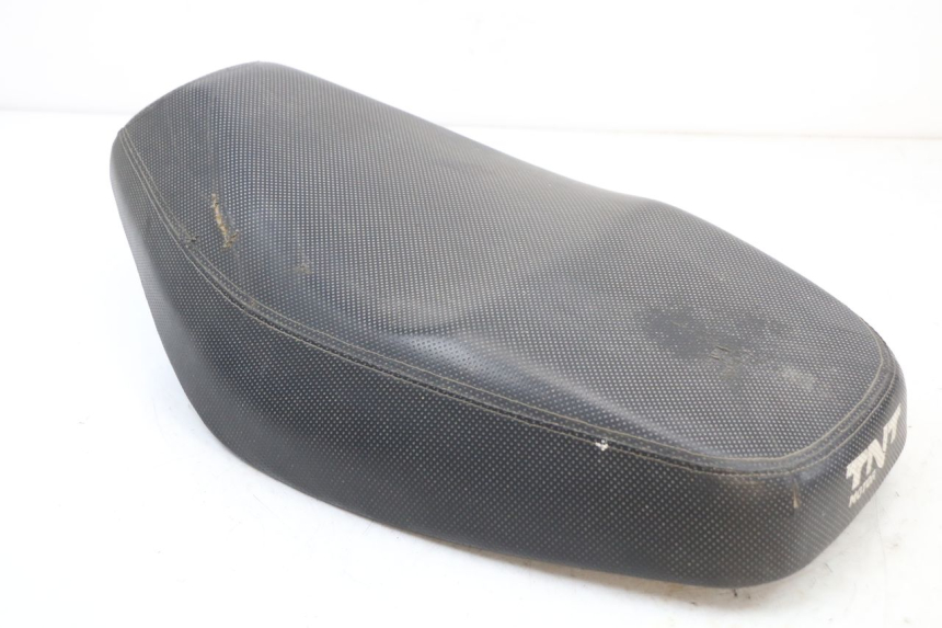 photo de SIEDZENIE TNT MOTOR ROMA 10' 2T 50 (2011 - 2018) - Zoom stanu zużycia