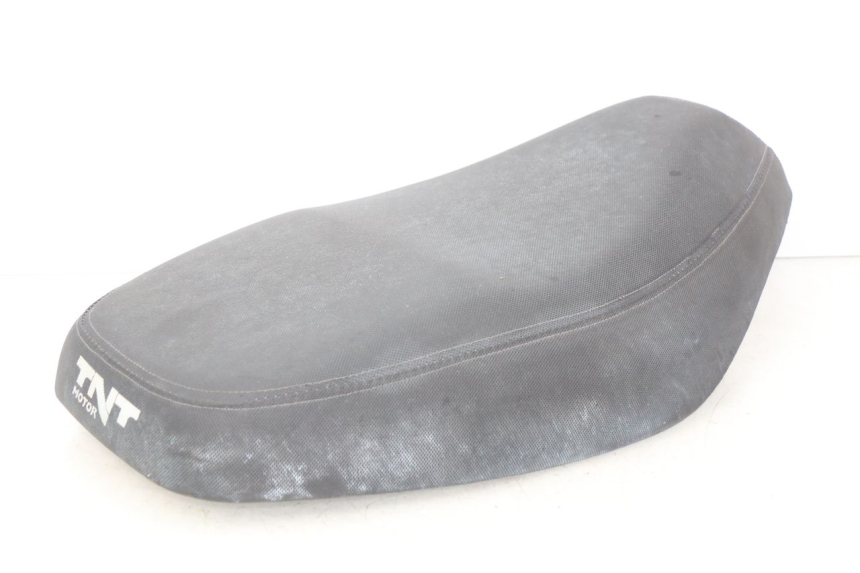 photo de SIEDZENIE TNT MOTOR ROMA 10' 4T 50 (2007 - 2018) - Zoom stanu zużycia