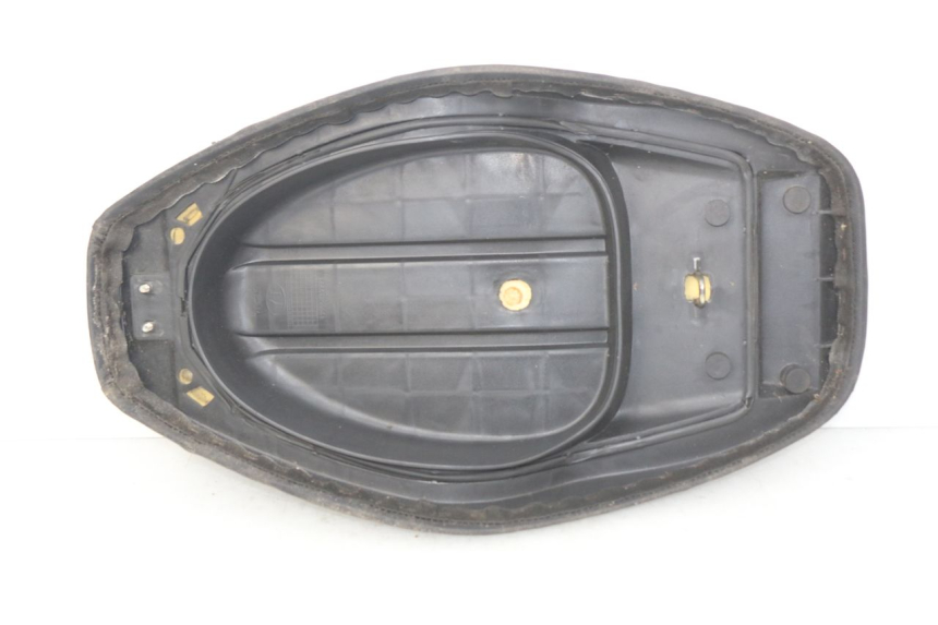 photo de SIEDZENIE TNT MOTOR ROMA 10' 4T 50 (2007 - 2018) - Widok z bliska