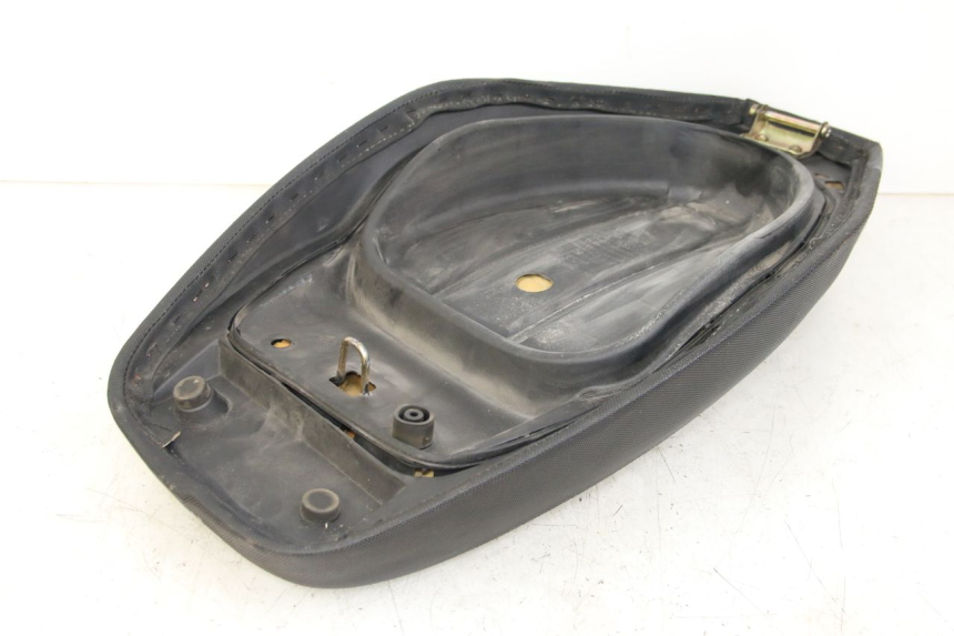 photo de SIEDZENIE TNT MOTOR ROMA 10' 4T 50 (2007 - 2018) - Widok ogólny