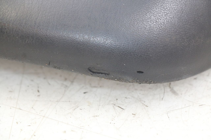 photo de SIEDZENIE GILERA RUNNER SP 50 (2009 - 2017) - Zbliżenie techniczne