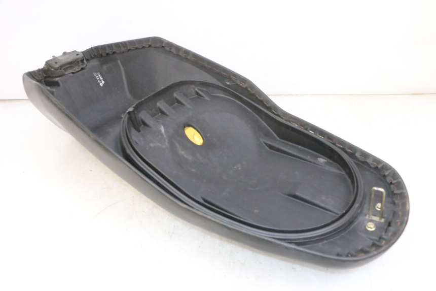 photo de SIEDZENIE DAELIM S1 125 (2007 - 2016) - Zbliżenie techniczne