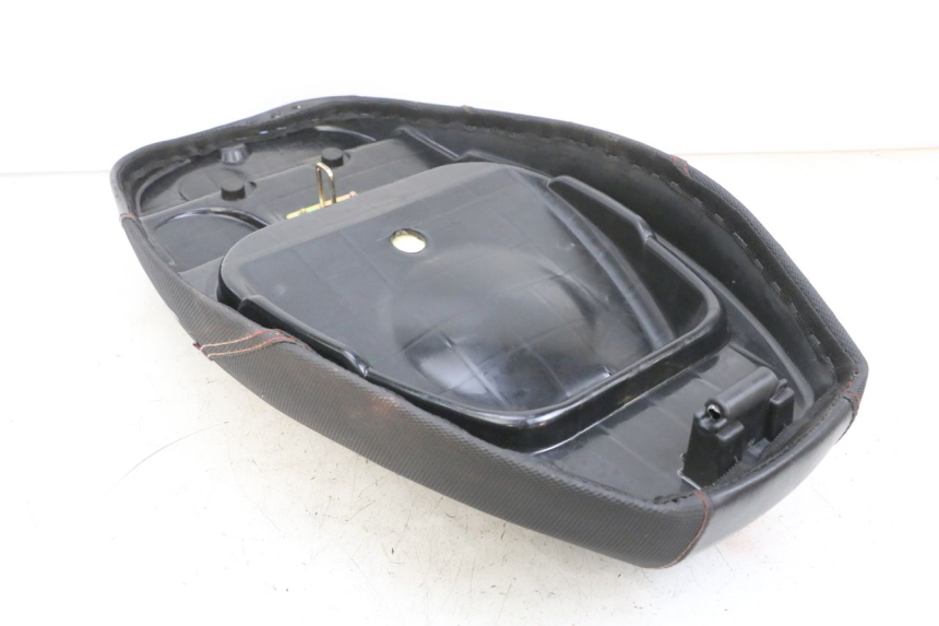 photo de SIEDZENIE JM MOTORS SANTANA EVO 50 (2024 - 2026) - Inny kąt widzenia