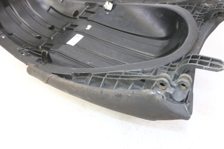 photo de SIEDZENIE PEUGEOT SATELIS 125 (2013 - 2018) - Kontrola wizualna