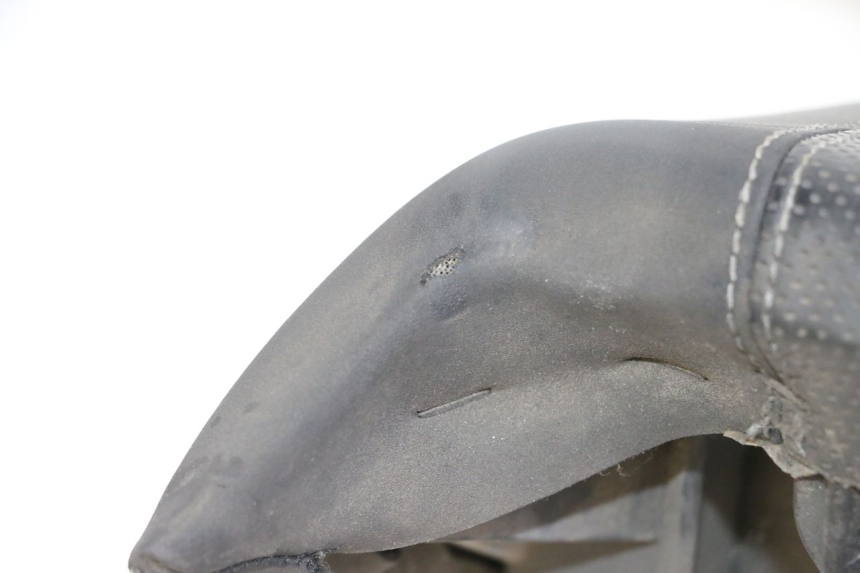 photo de SIEDZENIE PEUGEOT SATELIS 125 (2013 - 2018) - Zoom stanu zużycia