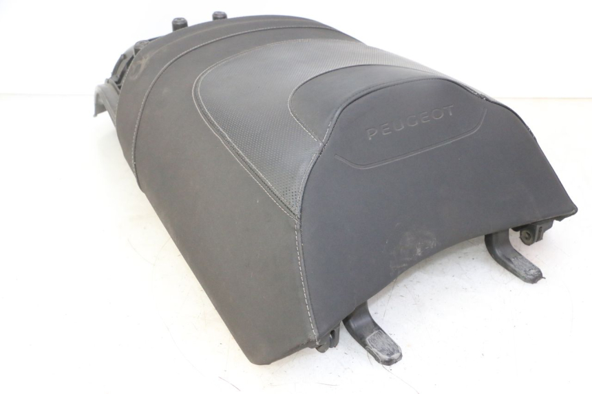 photo de SIEDZENIE PEUGEOT SATELIS 125 (2013 - 2018) - Zbliżenie techniczne