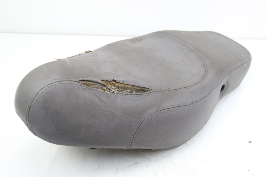 photo de SIEDZENIE APRILIA SCARABEO 4T 50 (2009 - 2017) - Zoom stanu zużycia