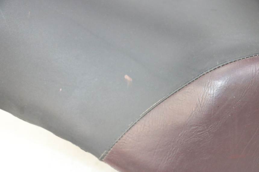 photo de SIEDZENIE APRILIA SCARABEO GT TOURING 125 (1999 - 2005) - Zbliżenie komponentów