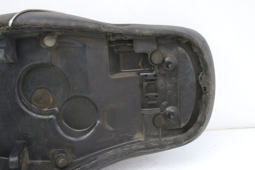 photo de SIEDZENIE APRILIA SCARABEO 100 (2003 - 2012) - Widok z bliska