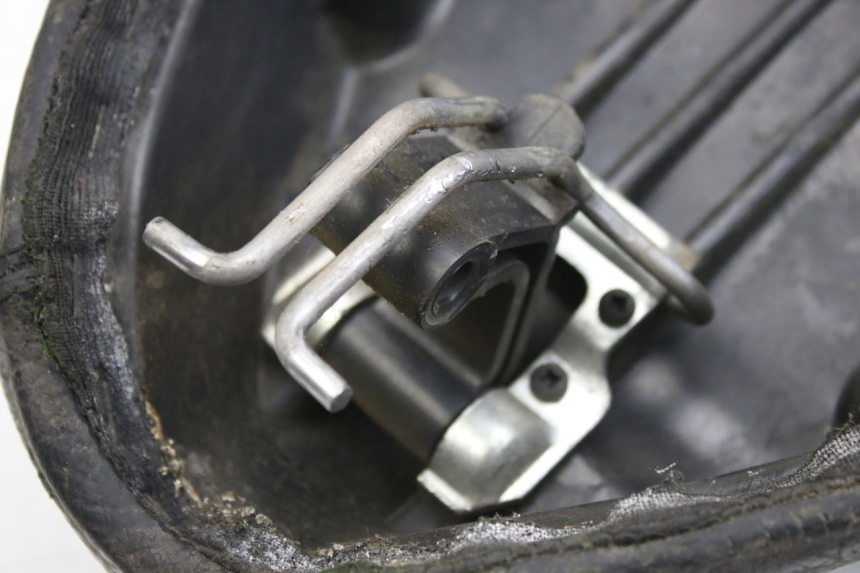 photo de SIEDZENIE APRILIA SCARABEO 100 (2003 - 2012) - Zoom stanu zużycia