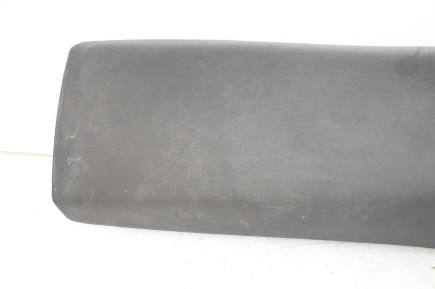 photo de SIEDZENIE DERBI SENDA SM DRD 50 (2008 - 2013) - Struktura - zbliżenie