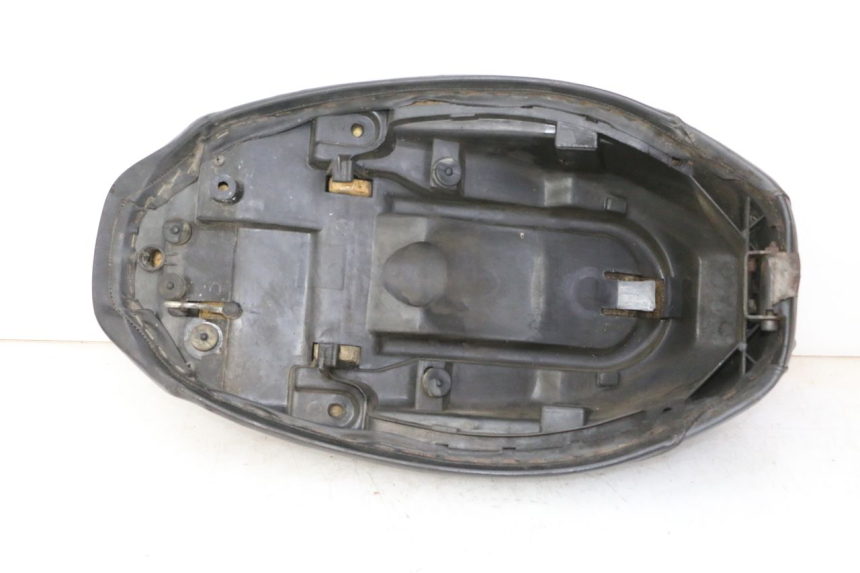 photo de SIEDZENIE PEUGEOT SPEEDAKE 50 (1995 - 1997) - Szczegół części