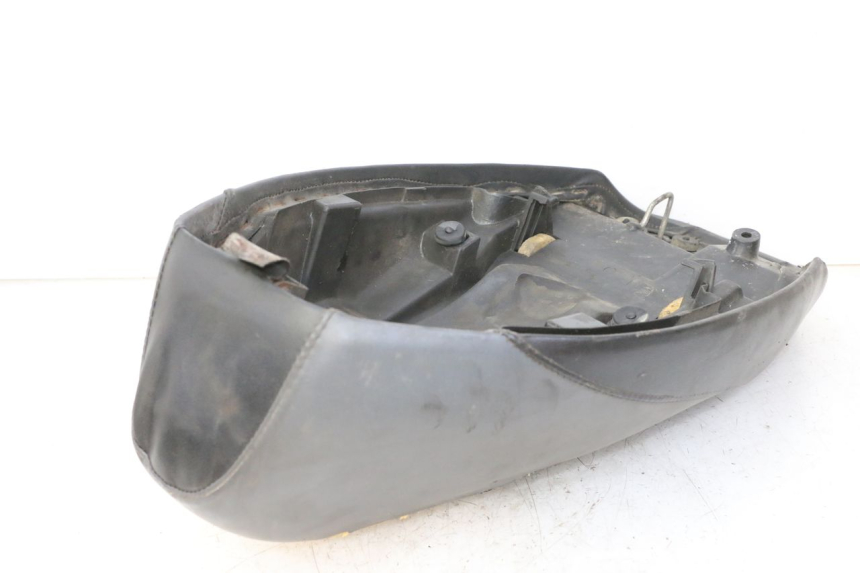 photo de SIEDZENIE PEUGEOT SPEEDAKE 50 (1995 - 1997) - Zbliżenie techniczne