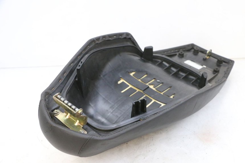 photo de SIEDZENIE PEUGEOT SPEEDFIGHT 4 4T EFI 50 (2021 - 2025) - Zbliżenie techniczne