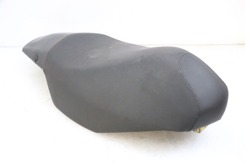 photo de SIEDZENIE PEUGEOT SPEEDFIGHT 4 4T EFI 50 (2021 - 2025) - Oznaczenia i referencje