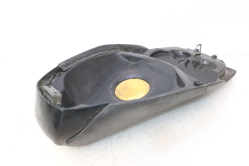 photo de SIEDZENIE PEUGEOT SPEEDFIGHT LC 50 (1996 - 2002) - Zbliżenie techniczne