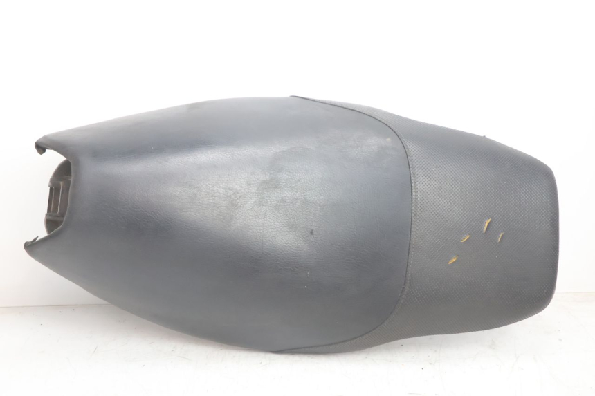 photo de SIEDZENIE PEUGEOT SPEEDFIGHT LC 50 (1996 - 2002) - Zoom stanu zużycia