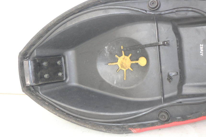 photo de SIEDZENIE APRILIA SR 2T 50 (2012 - 2017) - Widok produktu