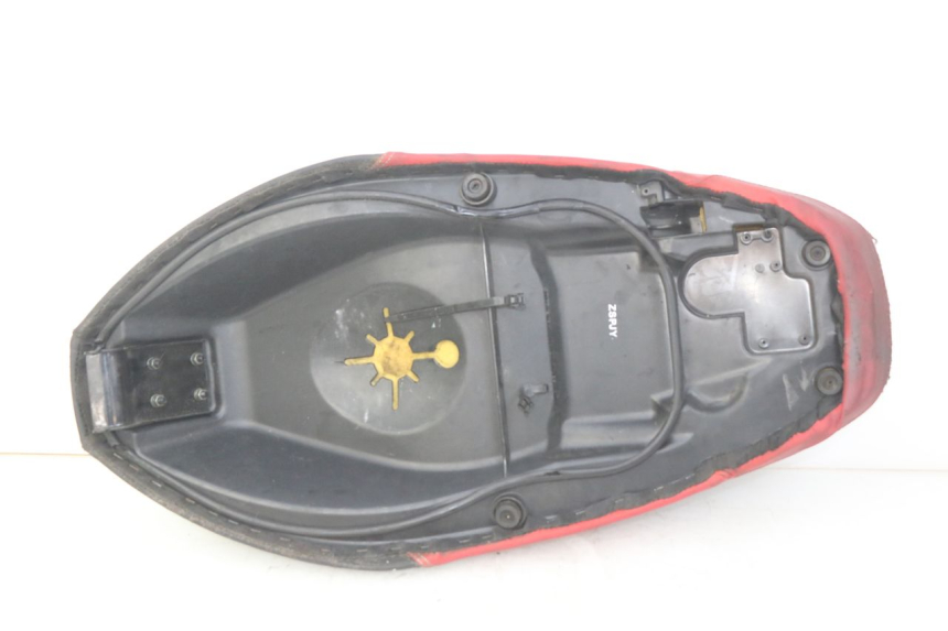 photo de SIEDZENIE APRILIA SR 2T 50 (2012 - 2017) - Zbliżenie komponentów