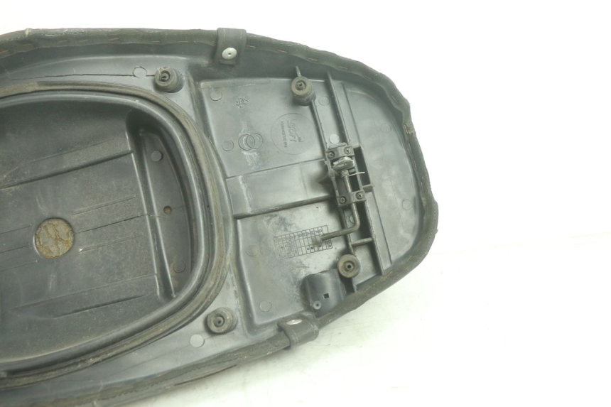 photo de SIEDZENIE GILERA STALKER 50 (2004 - 2014) - Szczegóły charakterystyczne