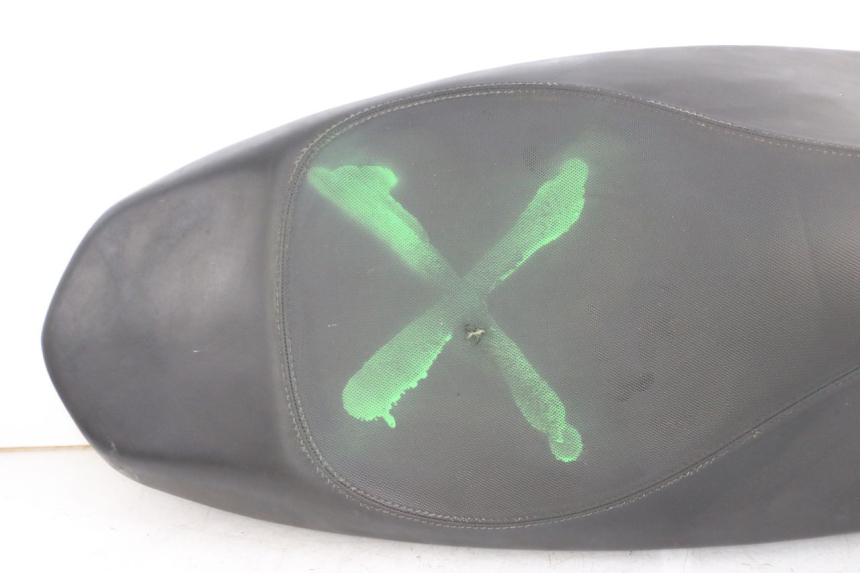 photo de SIEDZENIE PEUGEOT STREETZONE 2T 50 (2014 - 2019) - Zbliżenie komponentów