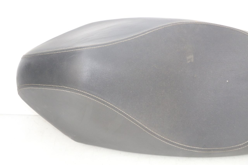 photo de SIEDZENIE PEUGEOT STREETZONE 4T 50 (2018 - 2023) - Widok z bliska