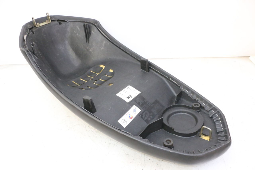 photo de SIEDZENIE PEUGEOT STREETZONE I 2T 50 (2018 - 2020) - Zoom stanu zużycia