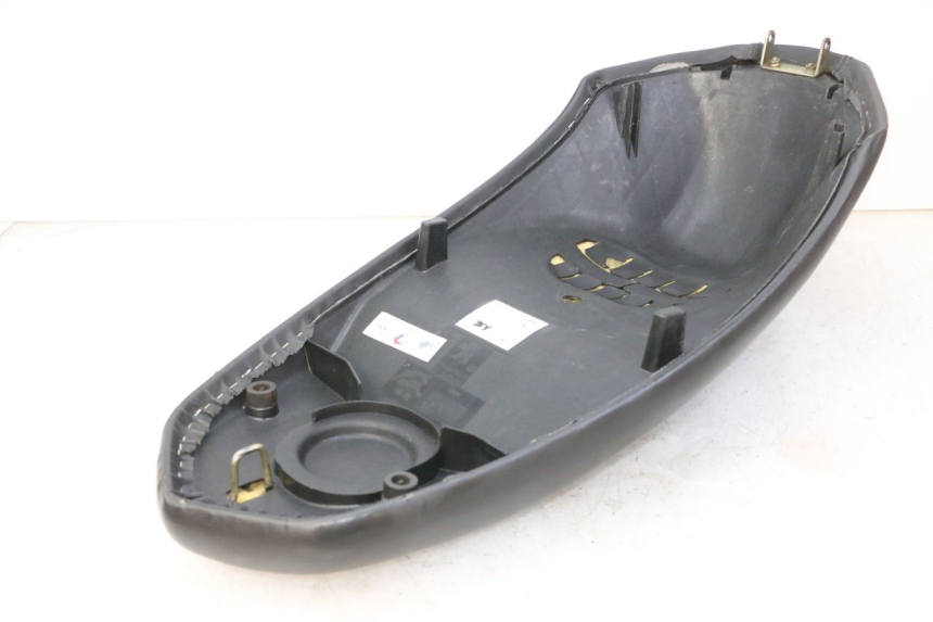 photo de SIEDZENIE PEUGEOT STREETZONE I 2T 50 (2018 - 2020) - Punkty mocowania