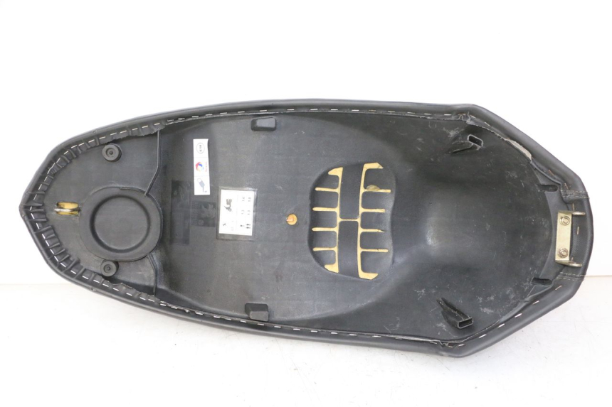 photo de SIEDZENIE PEUGEOT STREETZONE I 2T 50 (2018 - 2020) - Oznaczenia i referencje