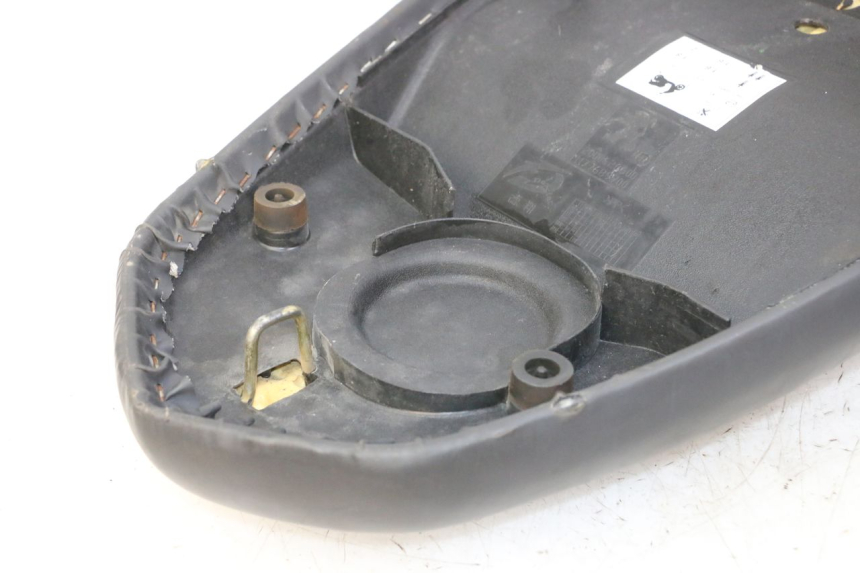 photo de SIEDZENIE PEUGEOT STREETZONE I NAKED 2T 50 (2018 - 2020) - Stan powierzchni