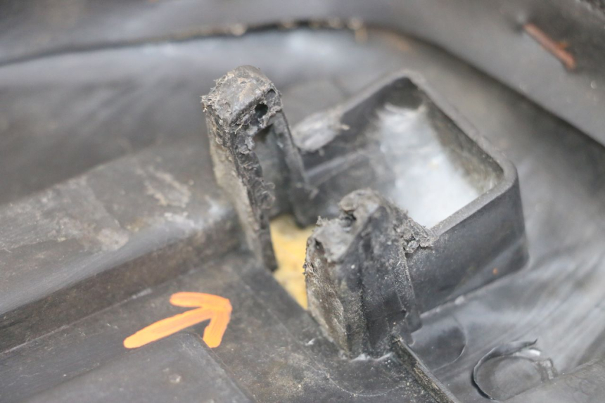 photo de SIEDZENIE MBK STUNT NAKED 50 (2004 - 2018) - Szczegół części