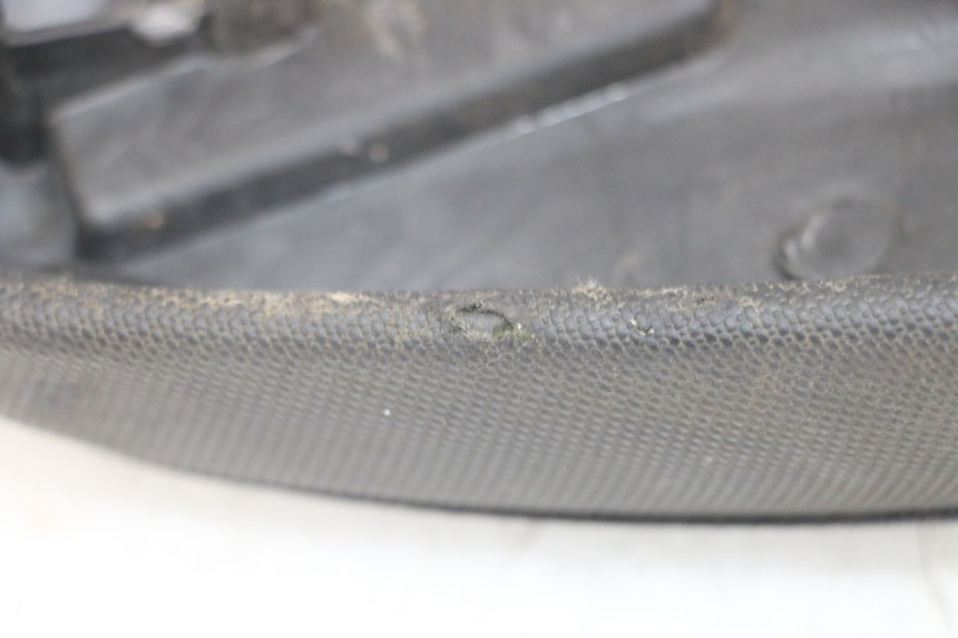 photo de SIEDZENIE MBK STUNT NAKED 50 (2004 - 2018) - Szczegóły charakterystyczne